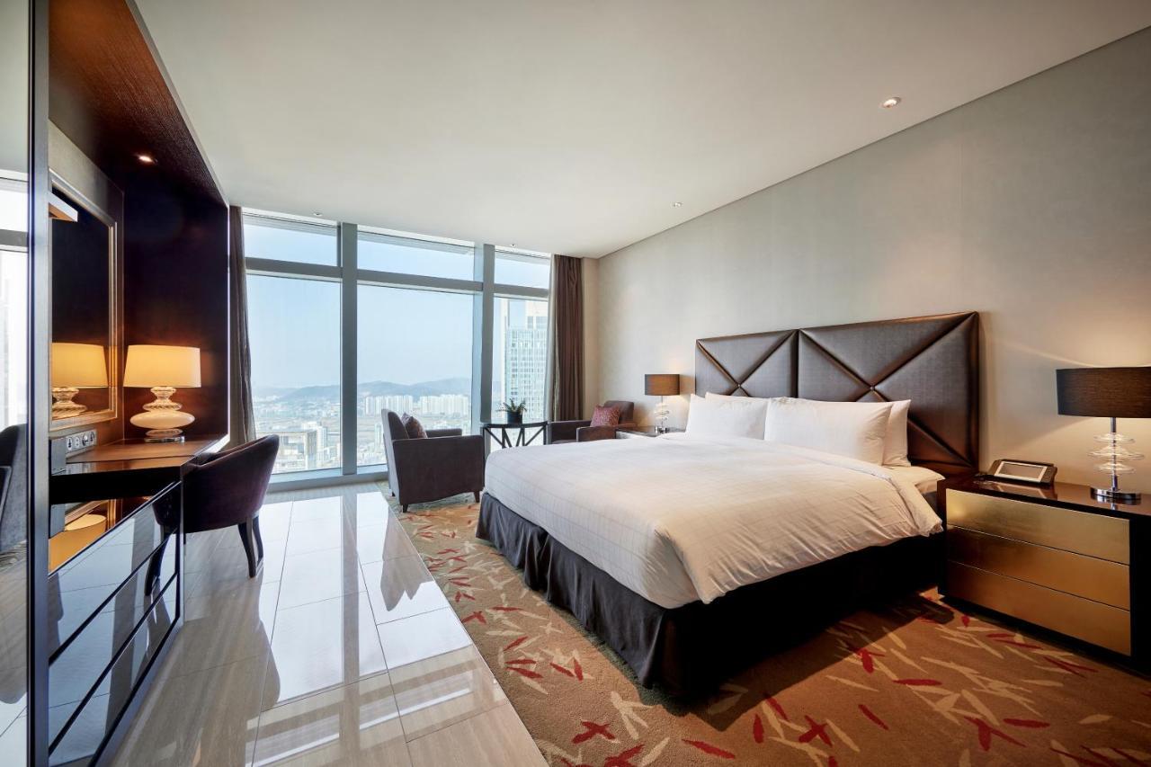 Oakwood Premier Incheon Aparthotel Exterior photo